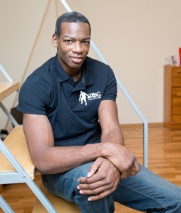 Korvpallitreener Howard Frier