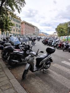 Genova kõige populaarsem liikumisvahend (002)